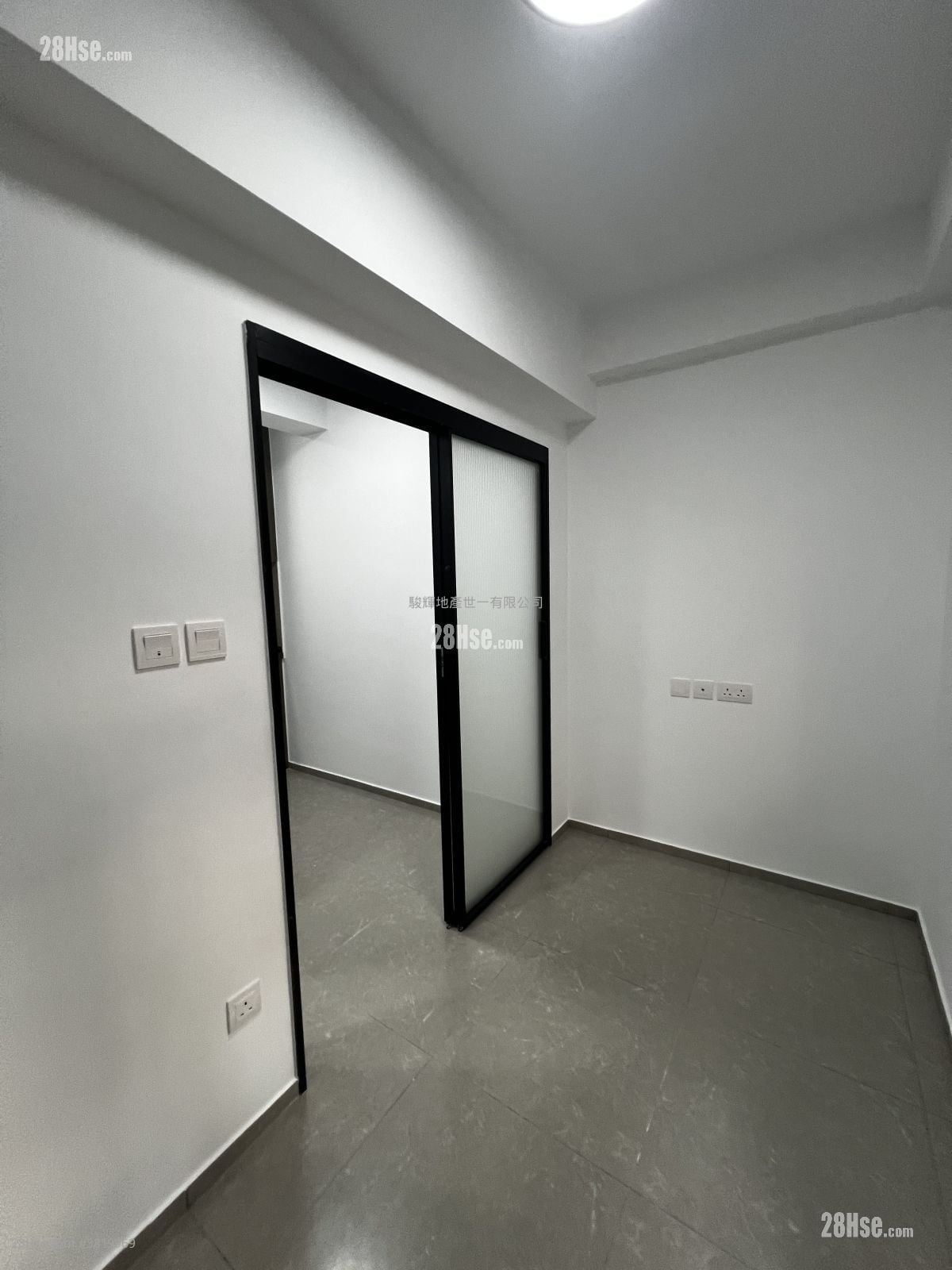 環海大廈 租盤 1 房 , 1 浴室 180 平方呎