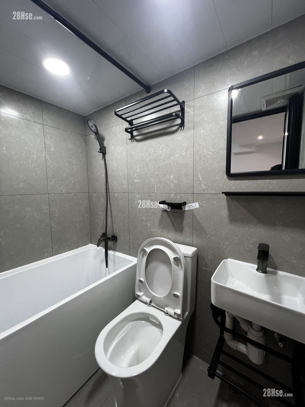 環海大廈 租盤 1 房 , 1 浴室 180 平方呎