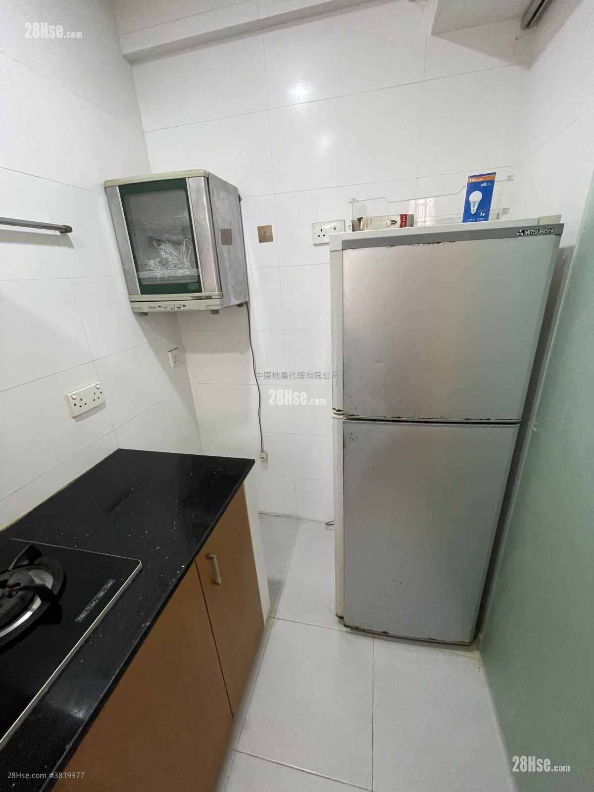 Fu Wah Court Sell 2 Bedrooms , 1 Bathroom 482 ft²