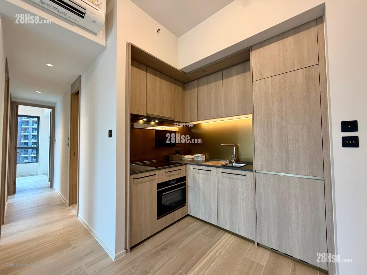 柏蔚森 租盤 3 房 , 2 浴室 560 平方呎