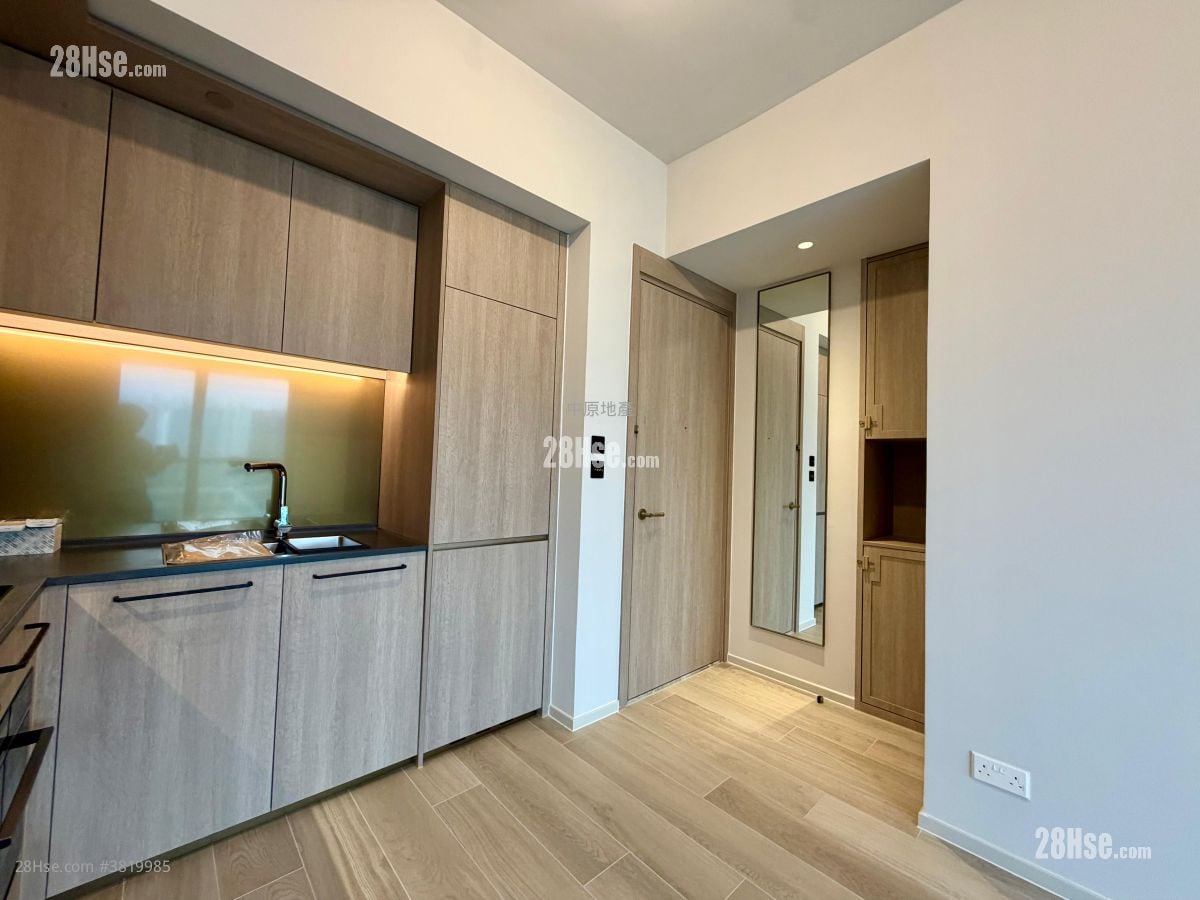 柏蔚森 租盤 3 房 , 2 浴室 560 平方呎