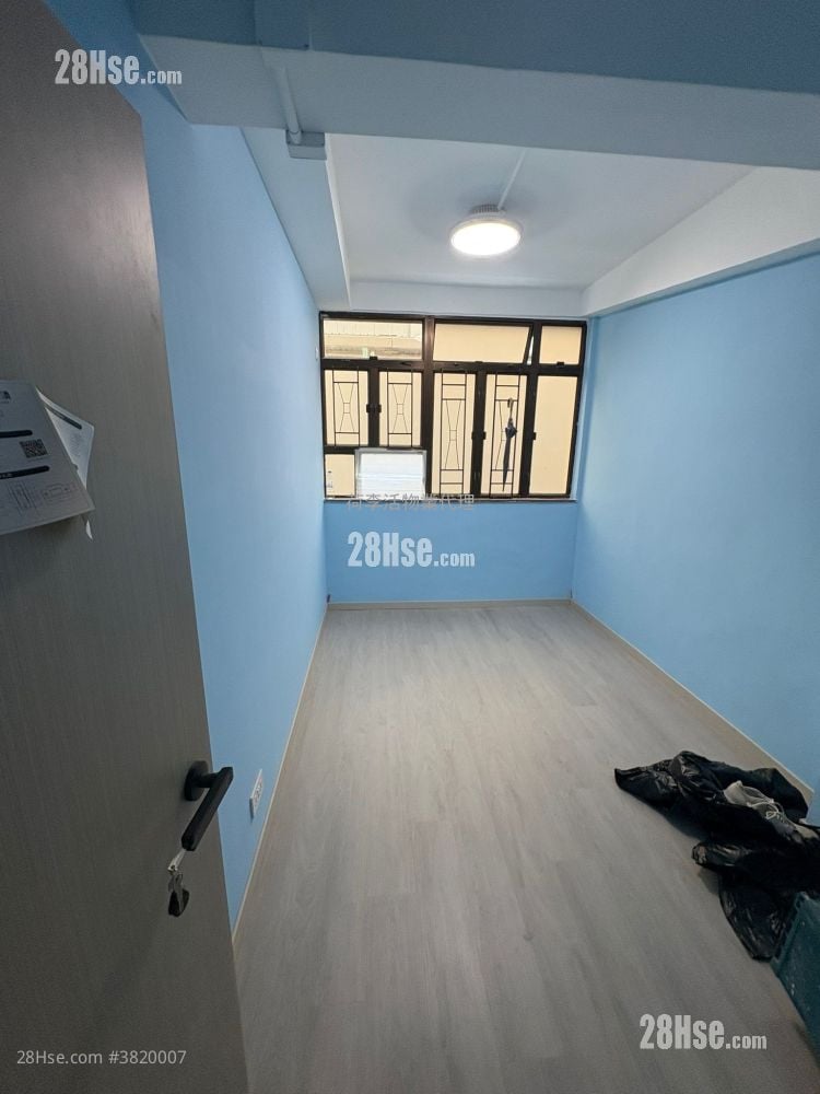 Apartment Rental 589 ft²