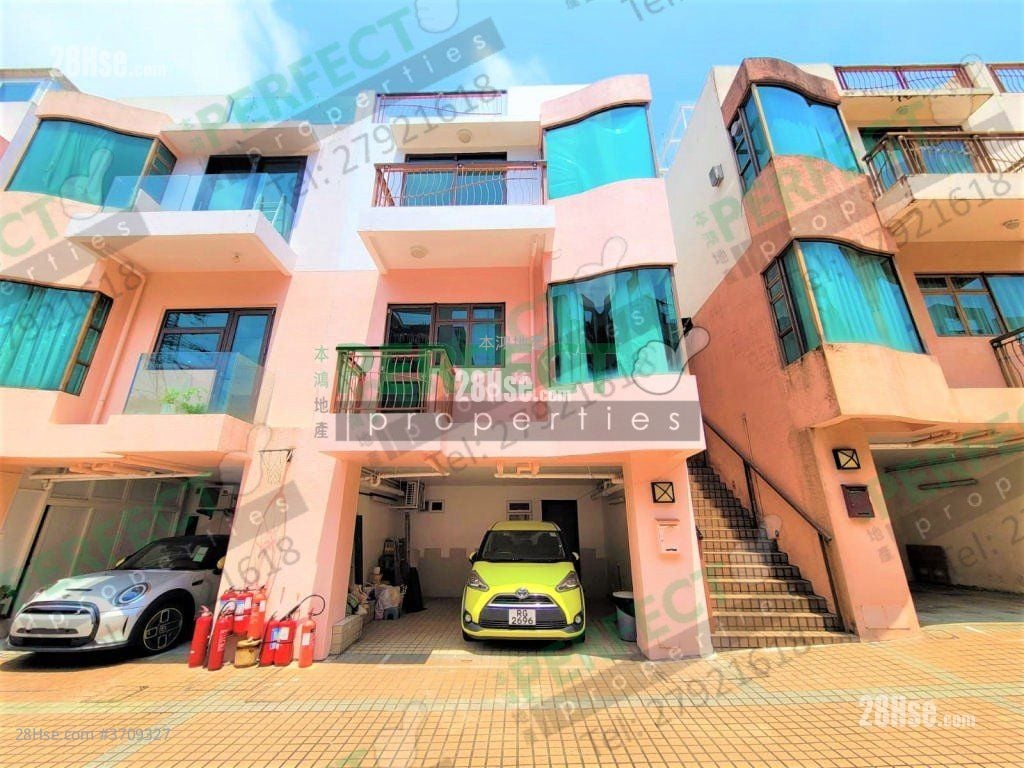 Clear Water Bay Knoll Rental 3 Bedrooms 1,250 ft²
