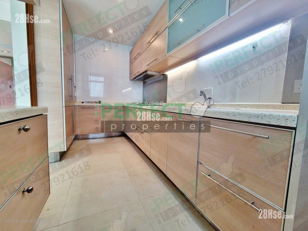 Clear Water Bay Knoll Rental 3 Bedrooms 1,250 ft²