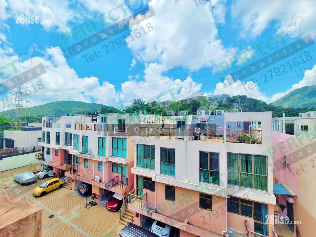 Clear Water Bay Knoll Rental 3 Bedrooms 1,250 ft²