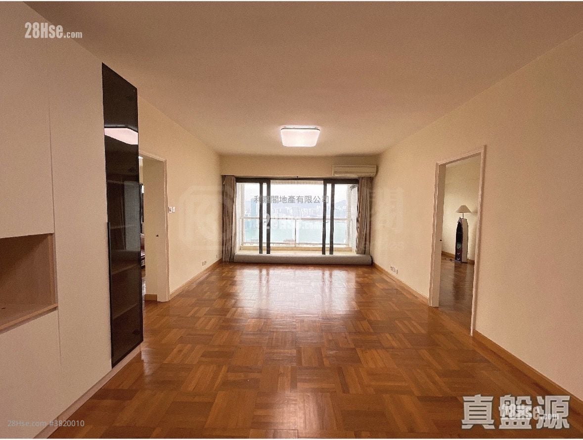 Sky Scraper Rental 3 Bedrooms , 2 Bathrooms