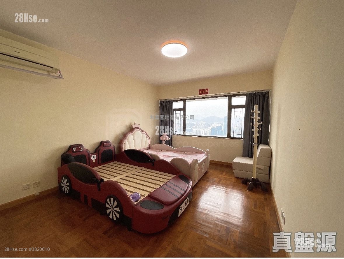 Sky Scraper Rental 3 Bedrooms , 2 Bathrooms