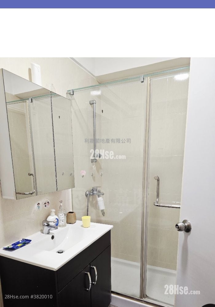 Sky Scraper Rental 3 Bedrooms , 2 Bathrooms