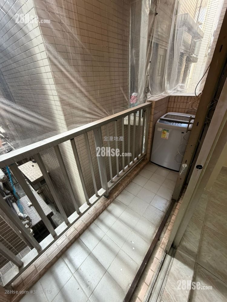 村屋 租盘 2 房 , 1 浴室 400 平方尺