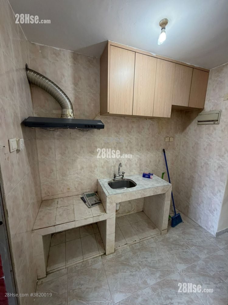 村屋 租盘 2 房 , 1 浴室 400 平方尺