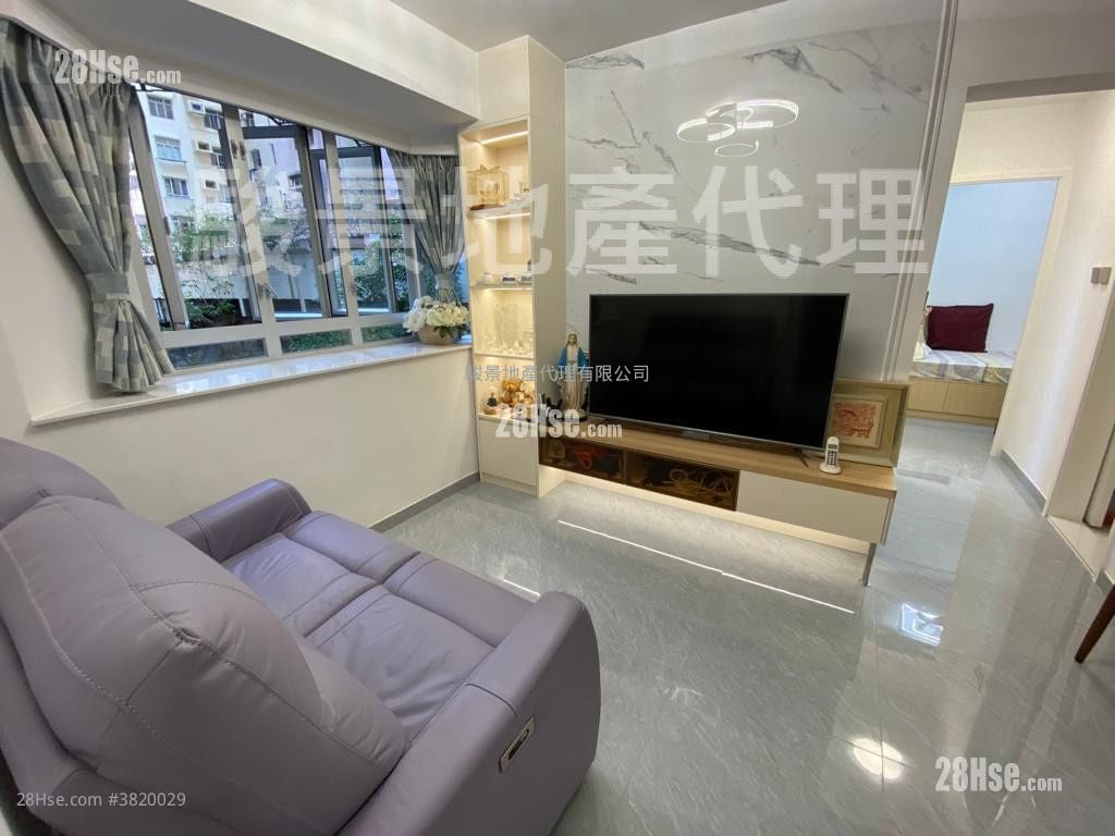 Full Wealth Gardens Sell 2 Bedrooms , 1 Bathroom 446 ft²