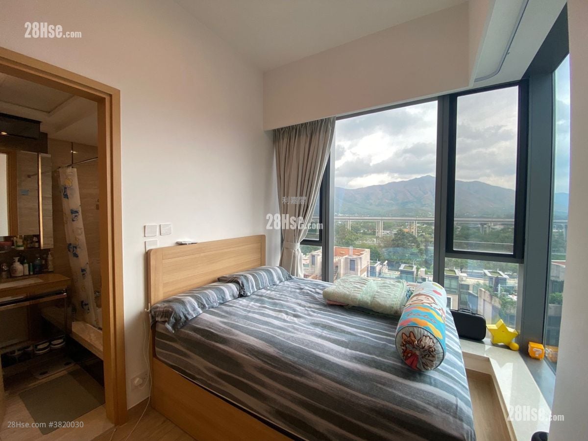 Riva Sell 3 Bedrooms , 2 Bathrooms 649 ft²