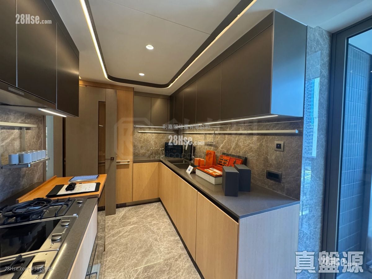 澐璟 租盤 4 房 , 3 浴室 1,185 平方呎