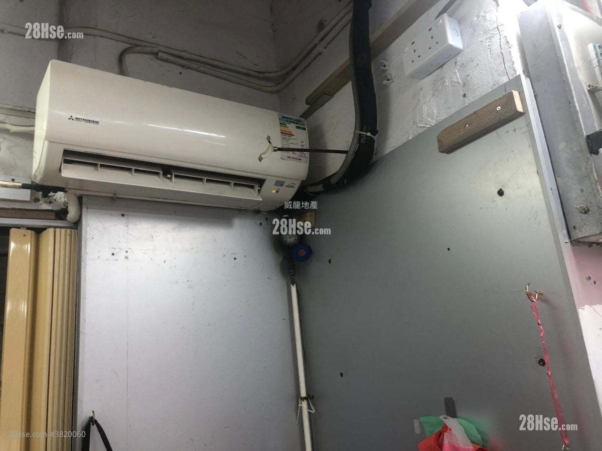 Yuen Fat Building Rental 200 ft²