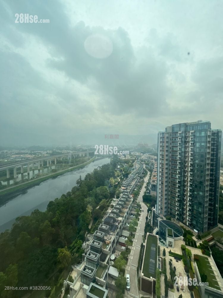 Riva Sell 5+ Bedrooms , 4 Bathrooms 1,294 ft²