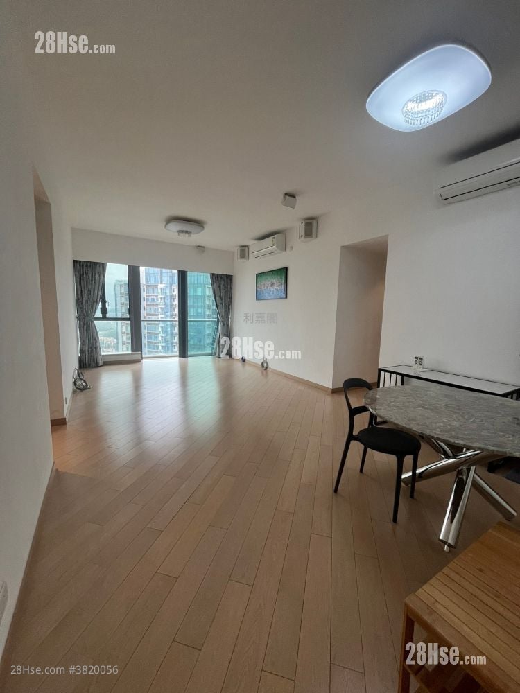 Riva Sell 5+ Bedrooms , 4 Bathrooms 1,294 ft²