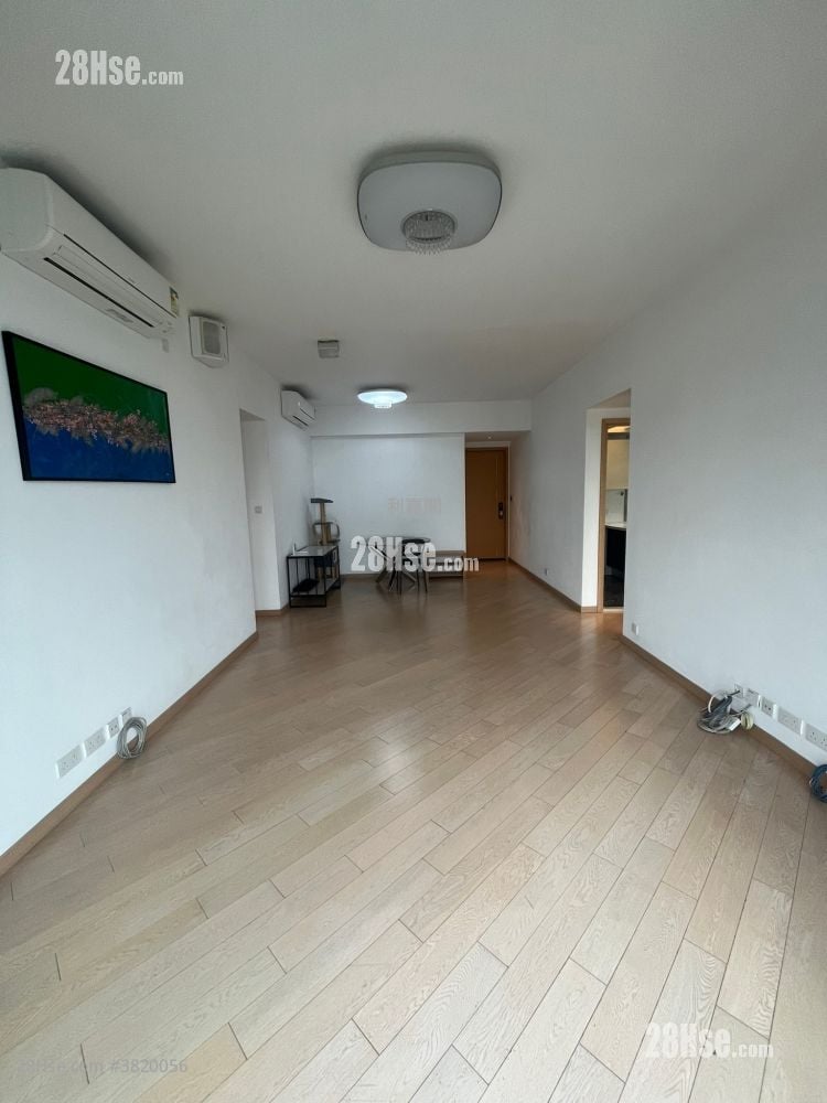 Riva Sell 5+ Bedrooms , 4 Bathrooms 1,294 ft²