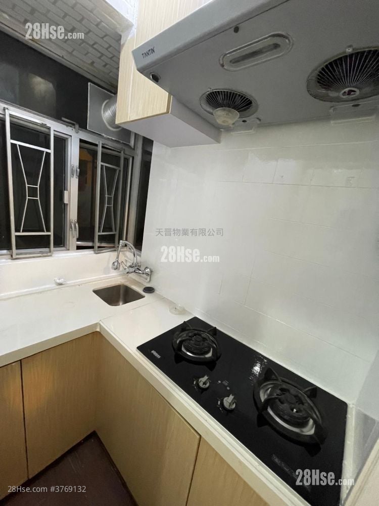 利榮大廈 售盤 2 房 , 1 浴室 253 平方呎