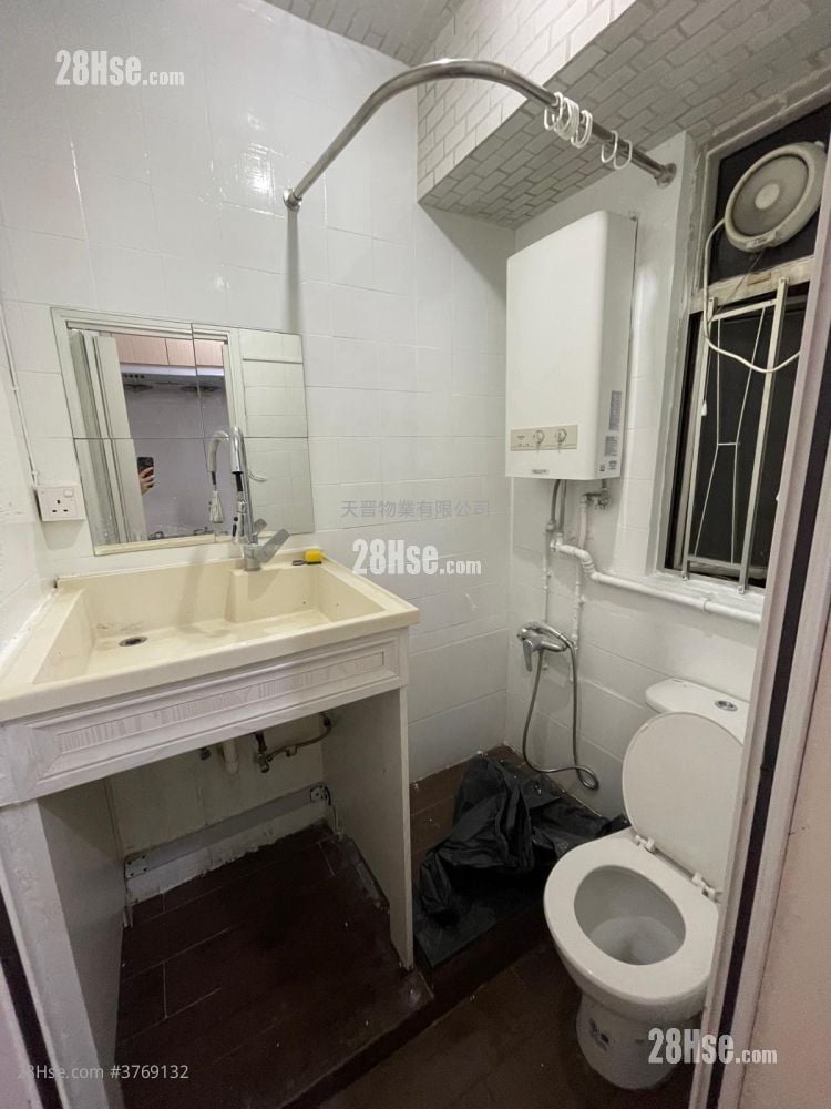 利榮大廈 售盤 2 房 , 1 浴室 253 平方呎