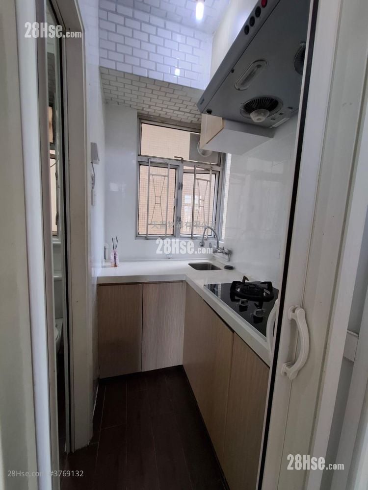 利榮大廈 售盤 2 房 , 1 浴室 253 平方呎