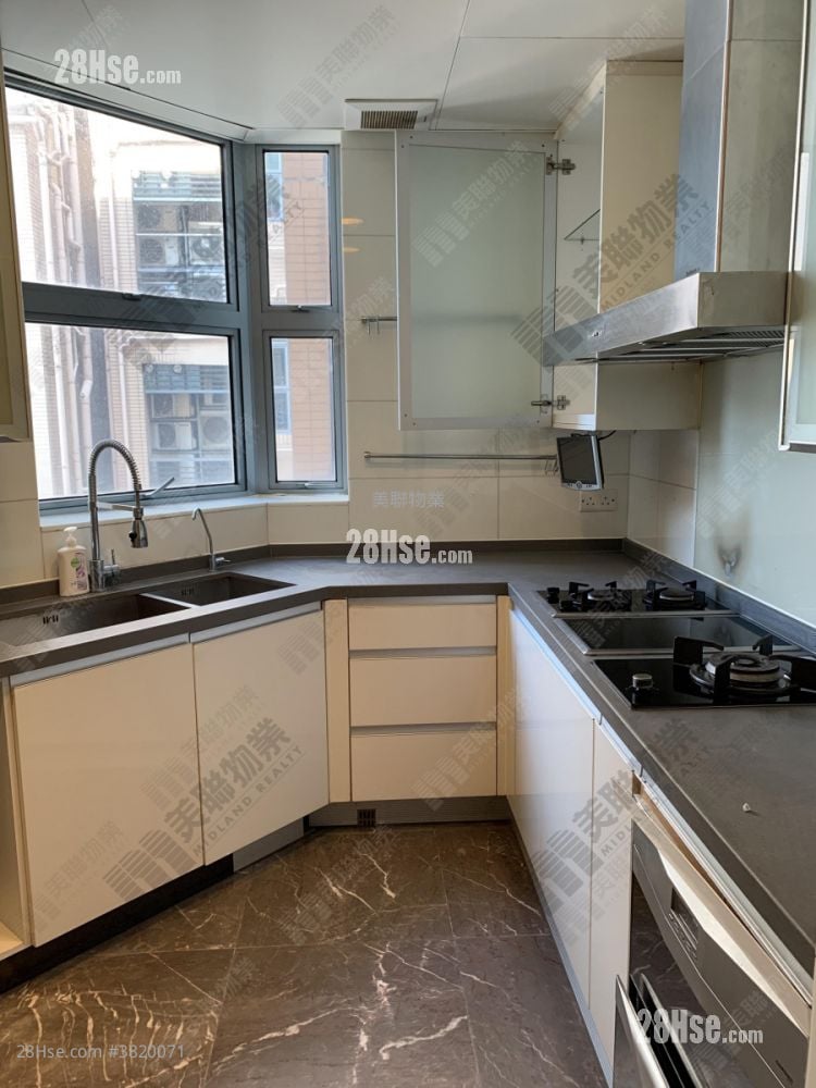 The Palazzo Sell 4 Bedrooms 1,444 ft²