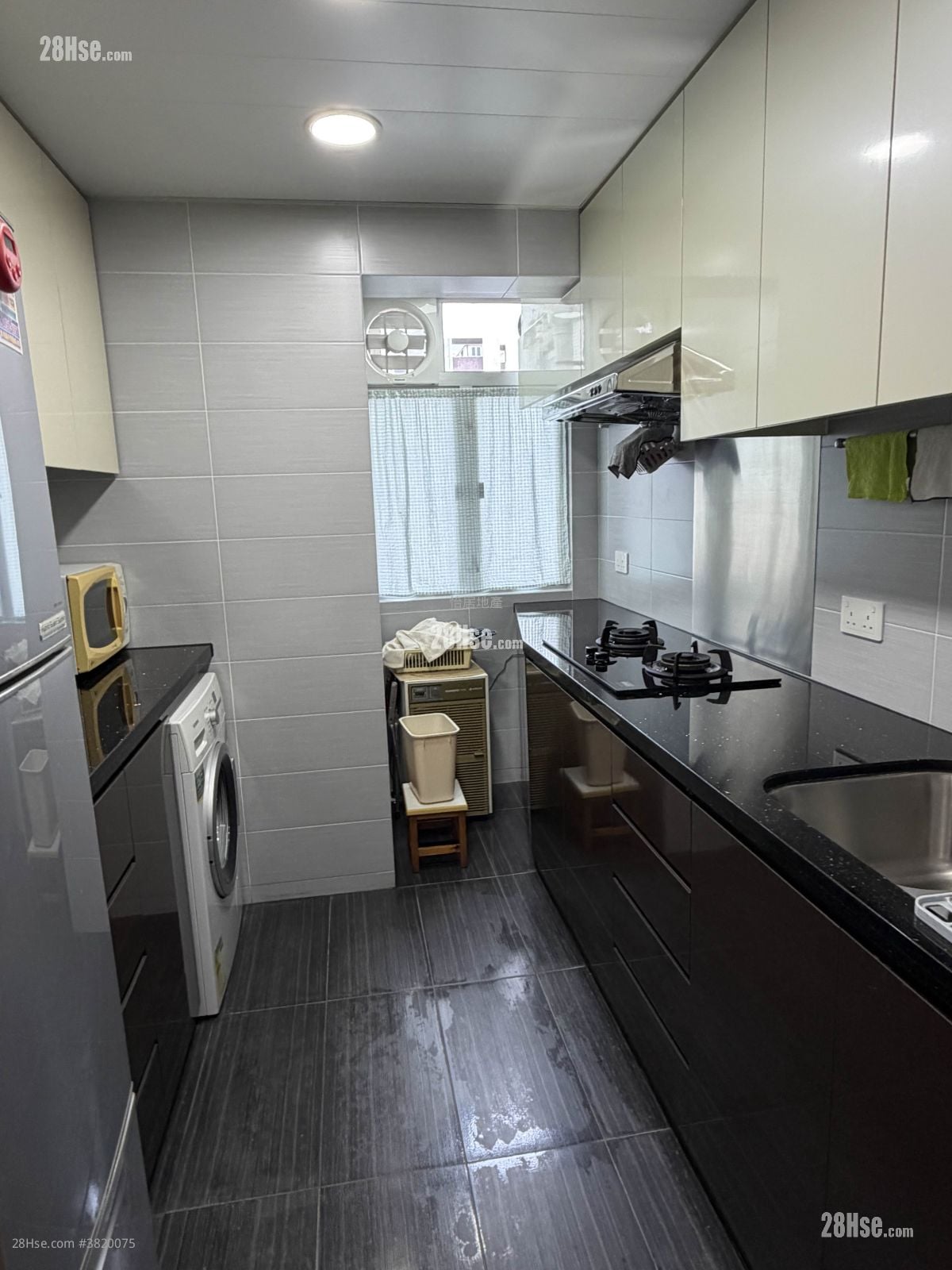 太古城 售盘 3 房 , 2 浴室 708 平方尺