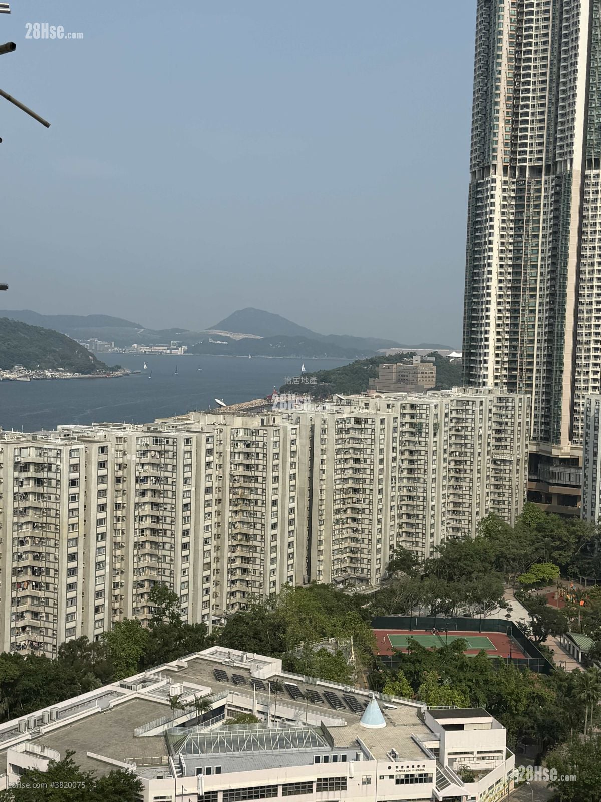 太古城 售盘 3 房 , 2 浴室 708 平方尺