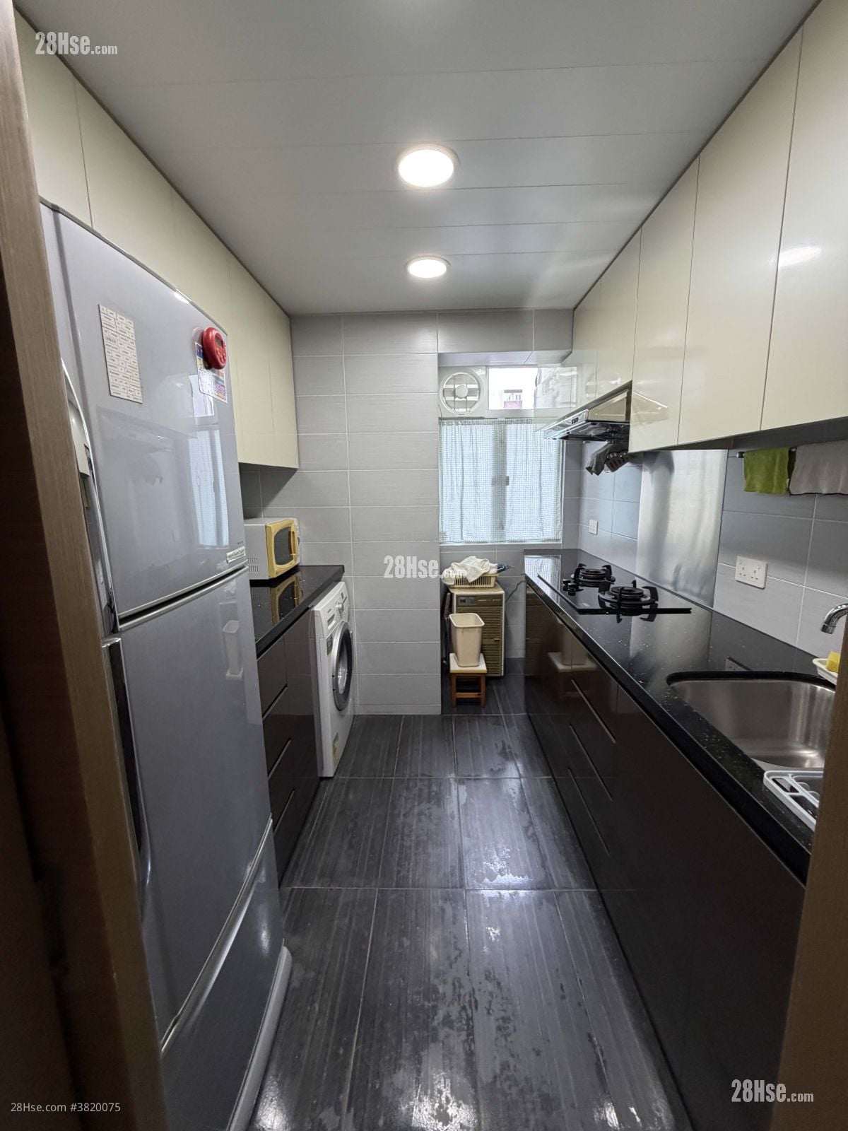 太古城 售盘 3 房 , 2 浴室 708 平方尺