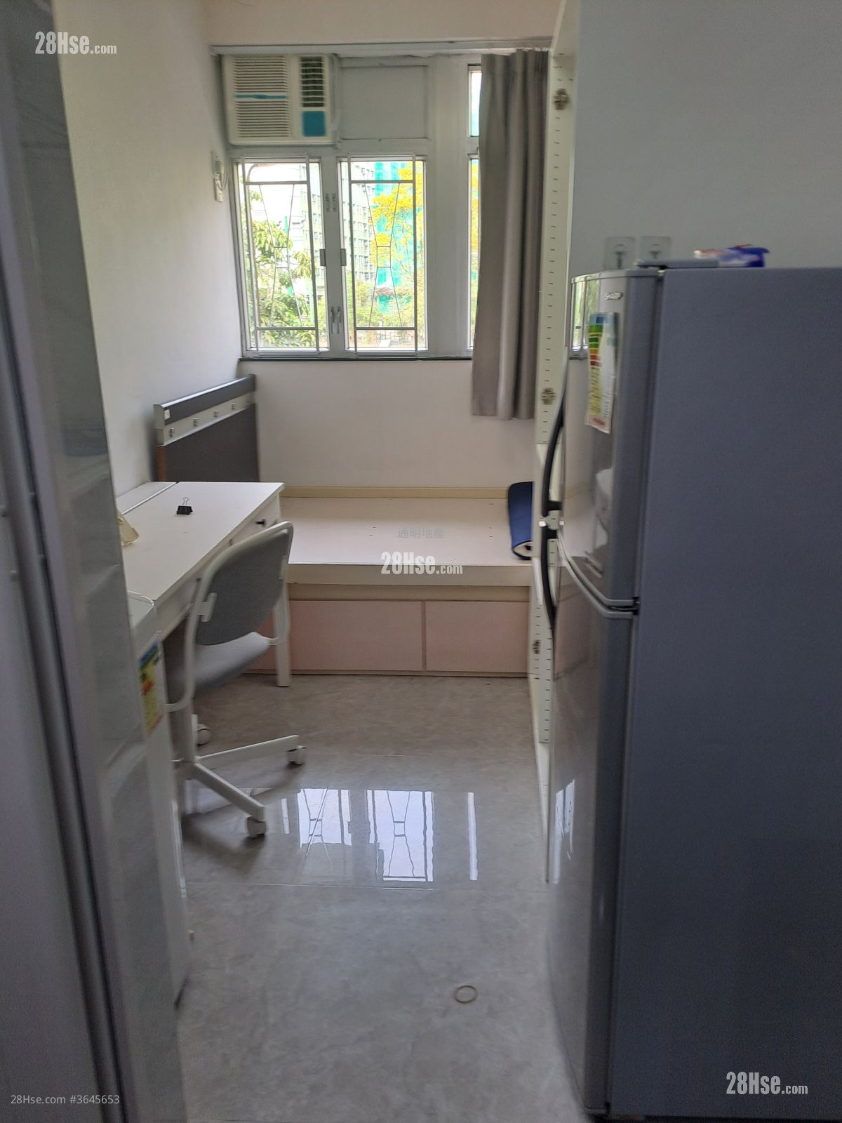 華發大樓 租盤 開放式間隔 , 1 浴室 150 平方呎