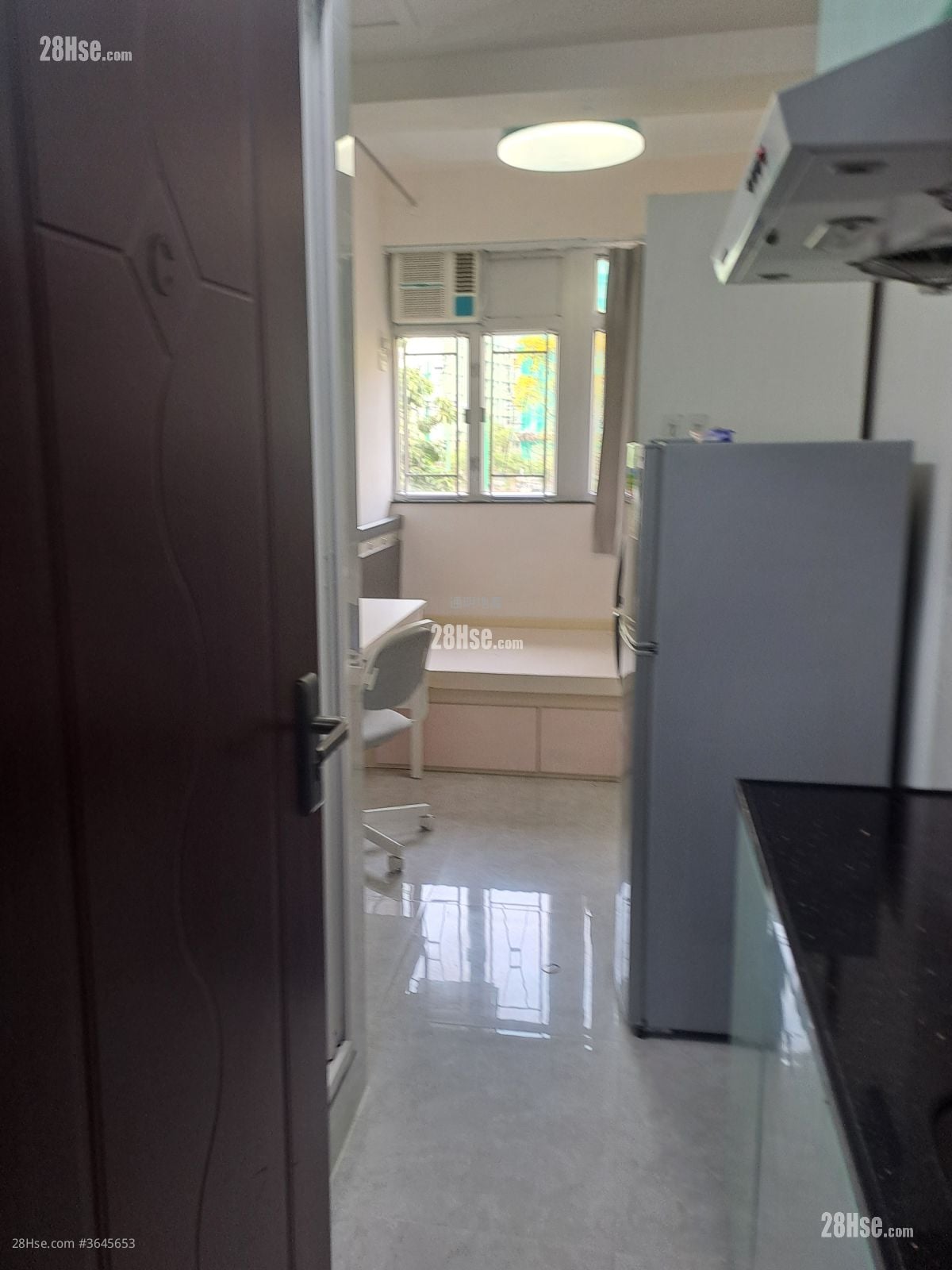 華發大樓 租盤 開放式間隔 , 1 浴室 150 平方呎