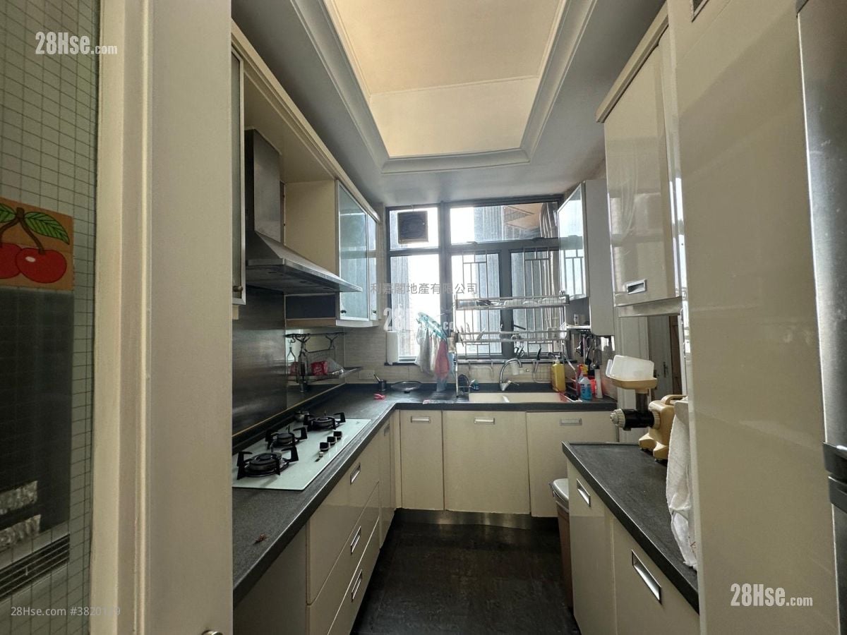 The Cairnhill Rental 4 Bedrooms , 3 Bathrooms 1,158 ft²