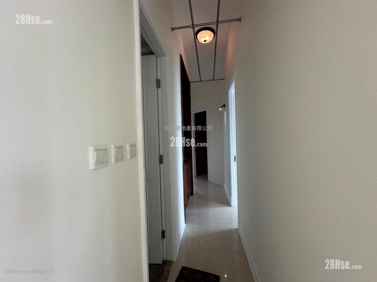 The Cairnhill Rental 4 Bedrooms , 3 Bathrooms 1,158 ft²