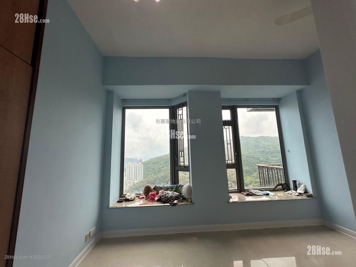 The Cairnhill Rental 4 Bedrooms , 3 Bathrooms 1,158 ft²