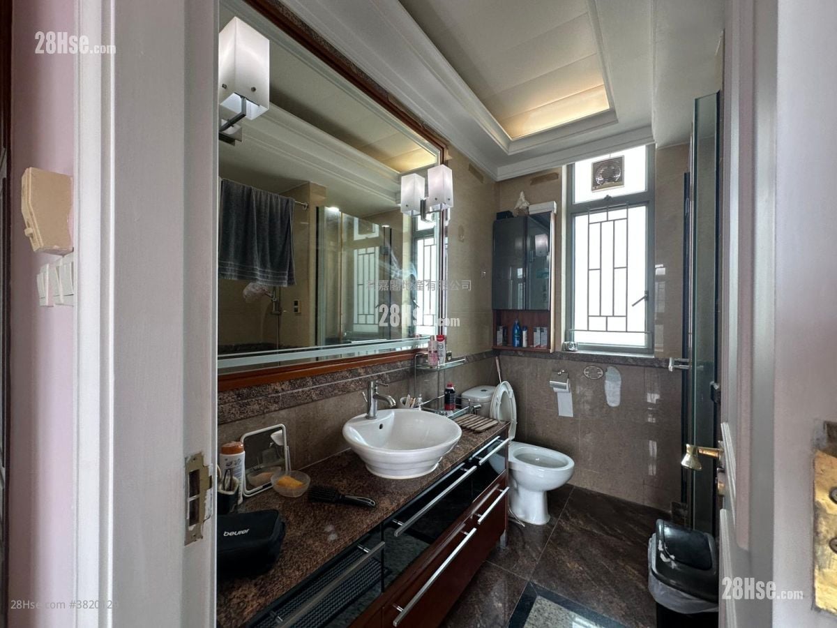 The Cairnhill Rental 4 Bedrooms , 3 Bathrooms 1,158 ft²