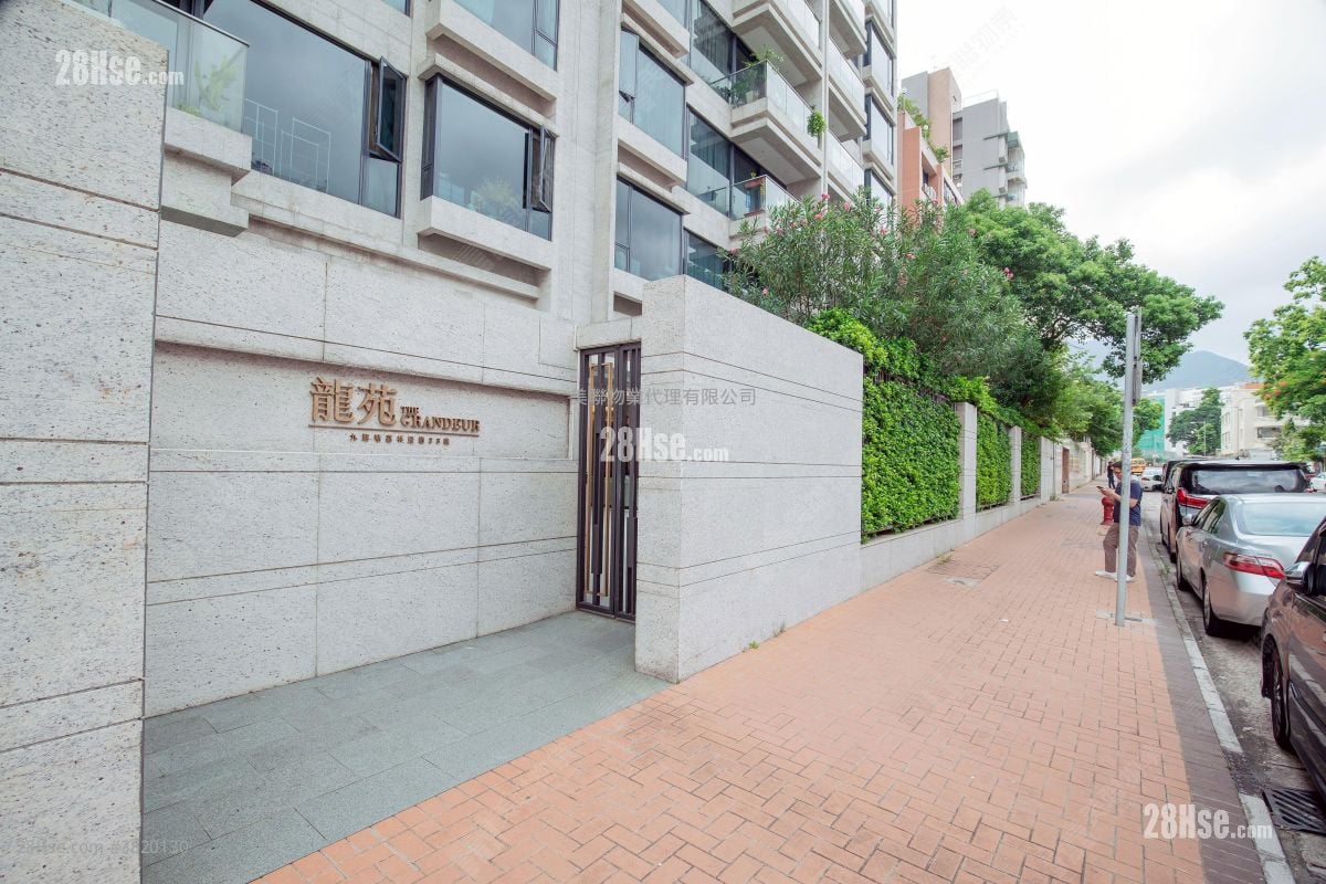 龍苑 租盤 2,434 平方呎