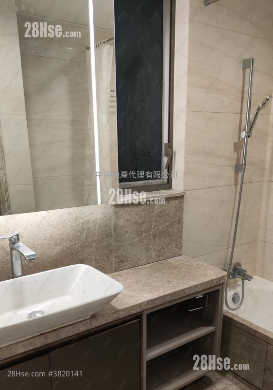 Sea To Sky 售盘 2 房 , 1 浴室 466 平方尺