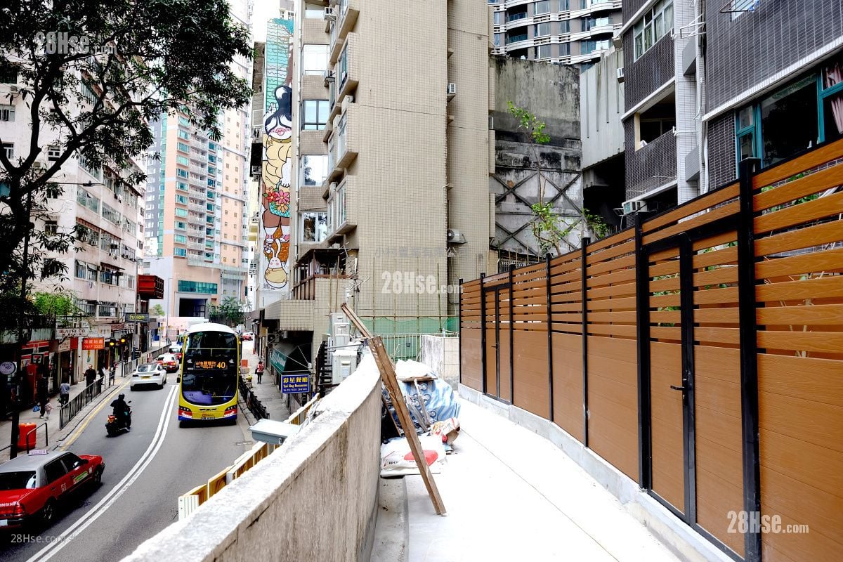 大廈外觀: 堅威大廈 租盤 2 房 , 1 浴室 600 平方呎