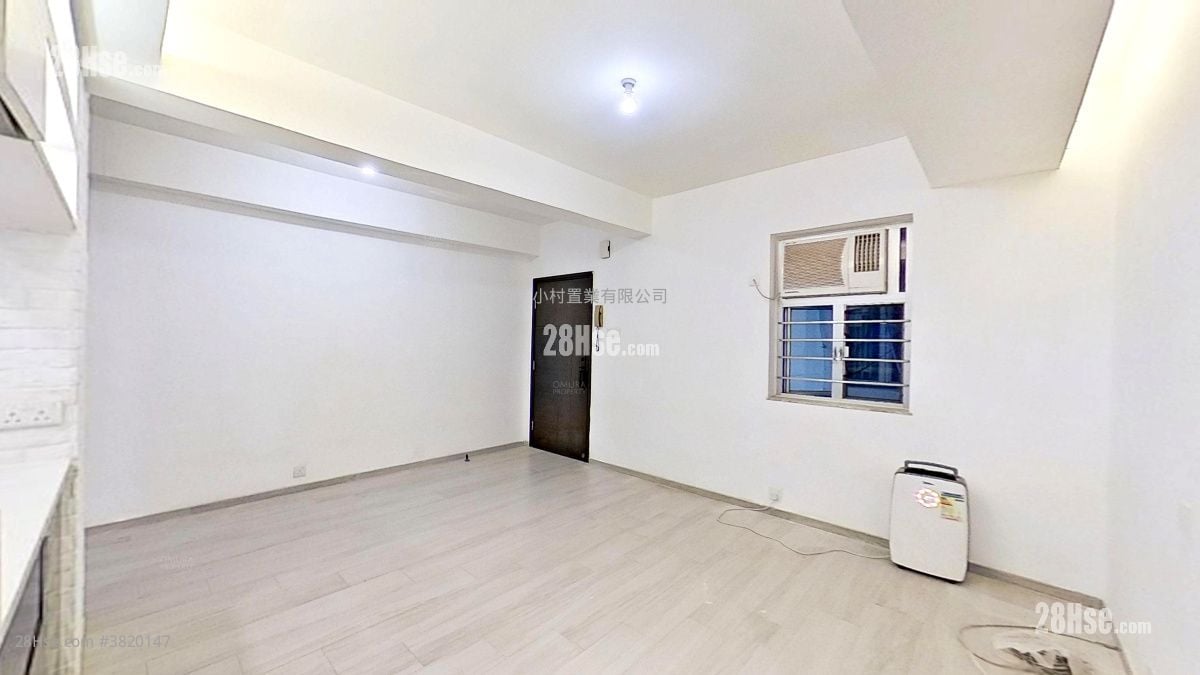 廳: 堅威大廈 租盤 2 房 , 1 浴室 600 平方呎