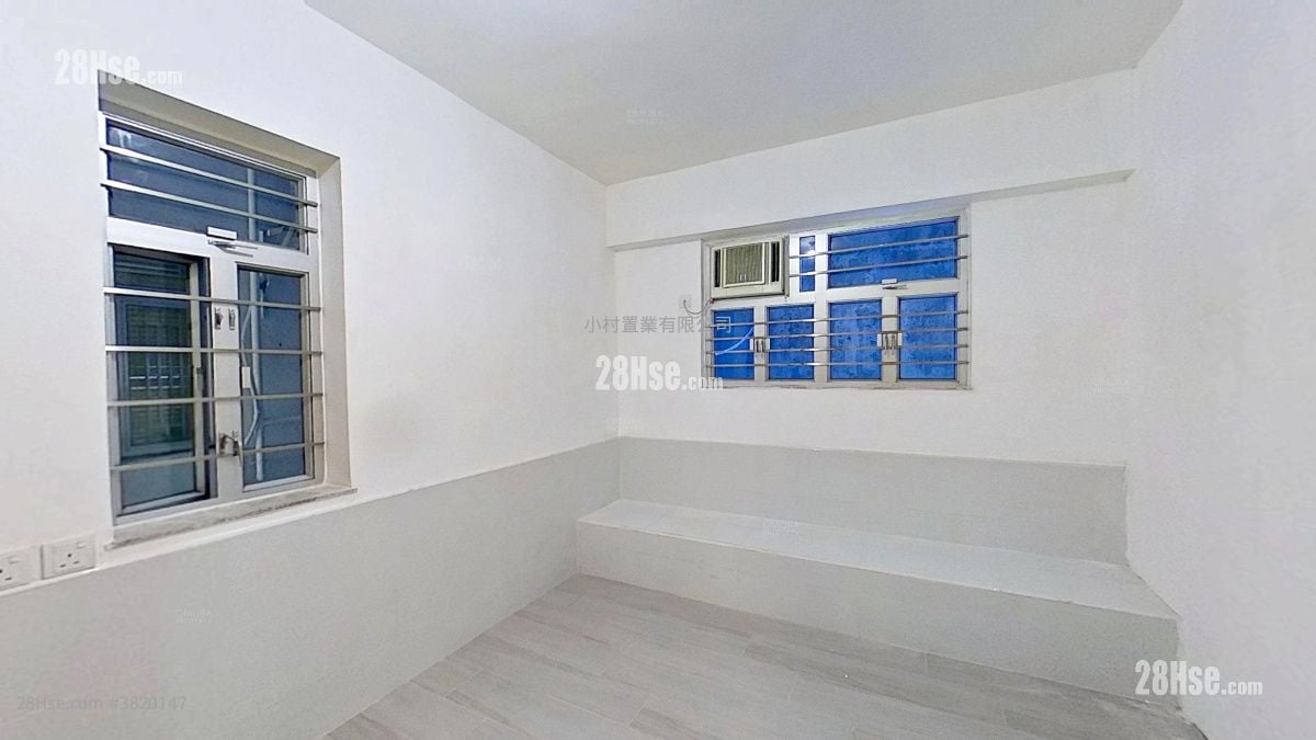 睡房 2: 堅威大廈 租盤 2 房 , 1 浴室 600 平方呎