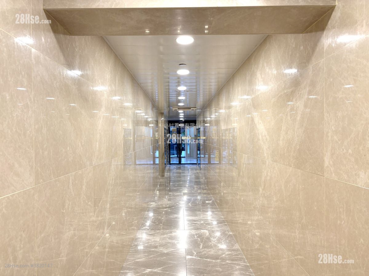 大堂: 堅威大廈 租盤 2 房 , 1 浴室 600 平方呎