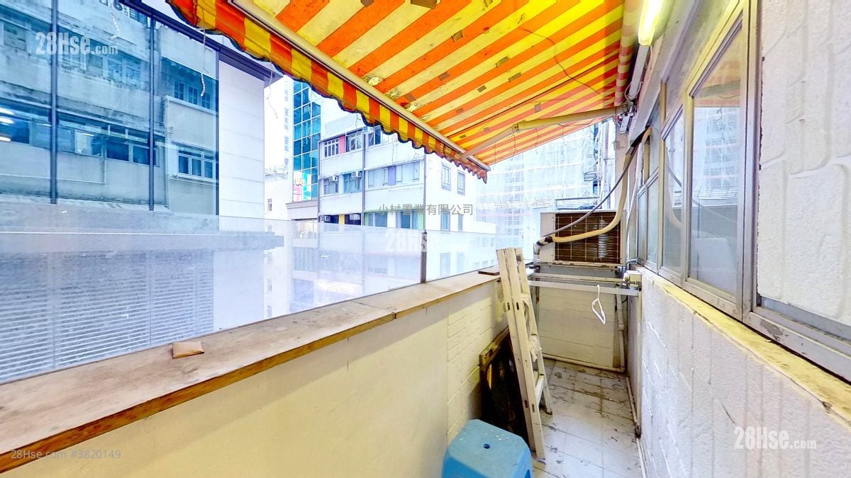 balcony: 7 Lan Kwai Fong Rental 2 Bedrooms , 2 Bathrooms 435 ft²