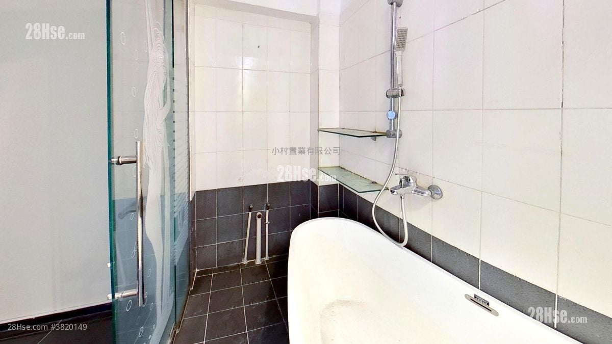 bathroom: 7 Lan Kwai Fong Rental 2 Bedrooms , 2 Bathrooms 435 ft²