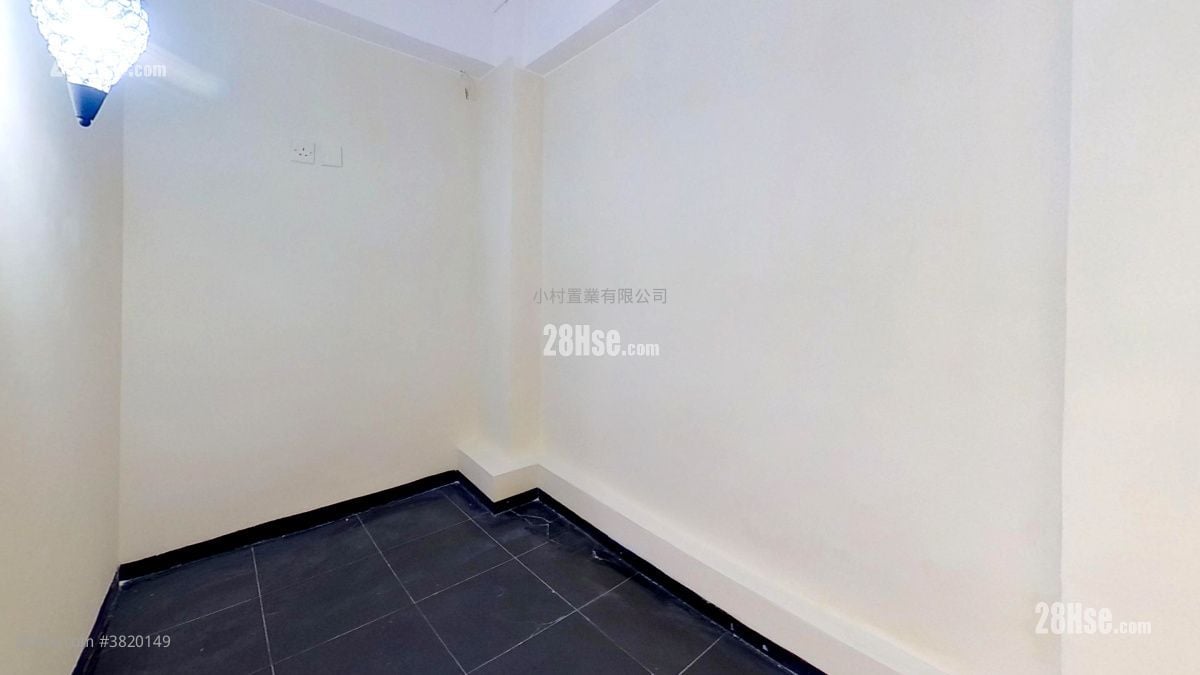 bedroom 2: 7 Lan Kwai Fong Rental 2 Bedrooms , 2 Bathrooms 435 ft²