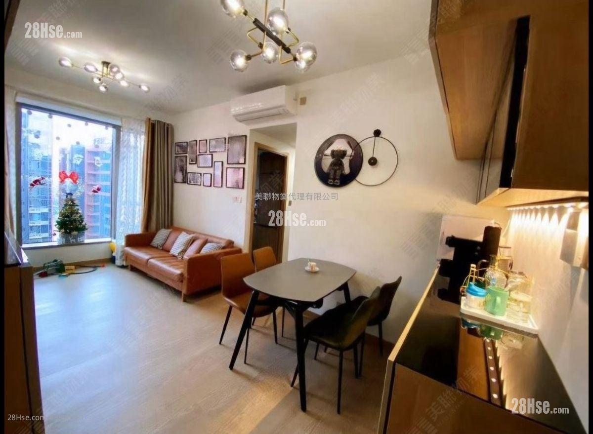 Centra Horizon Sell 2 Bedrooms , 1 Bathroom 585 ft²