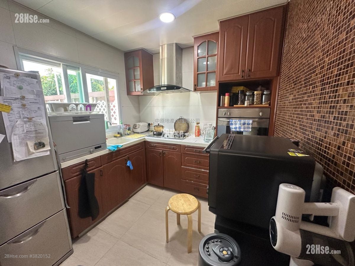 Fairview Park Sell 3 Bedrooms 891 ft²