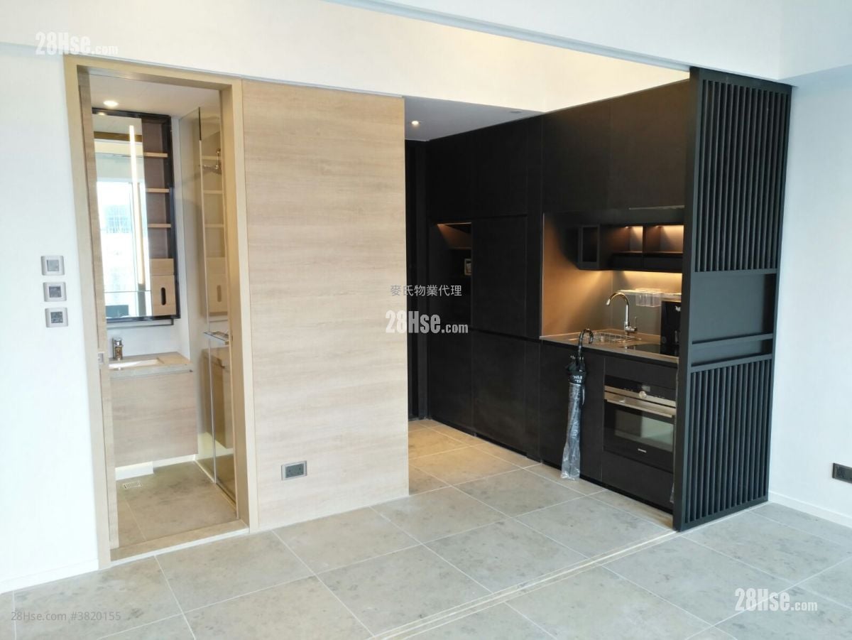 Skypark Sell Studio , 1 Bathroom 316 ft²