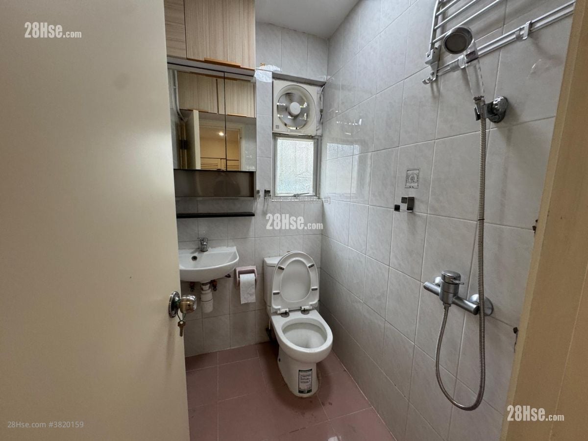 锦绣花园 租盘 3 房 , 2 浴室 848 平方尺