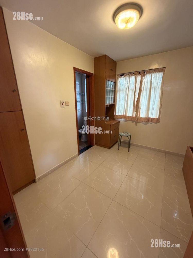 村屋 售盤 2 房 , 2 浴室 700 平方呎