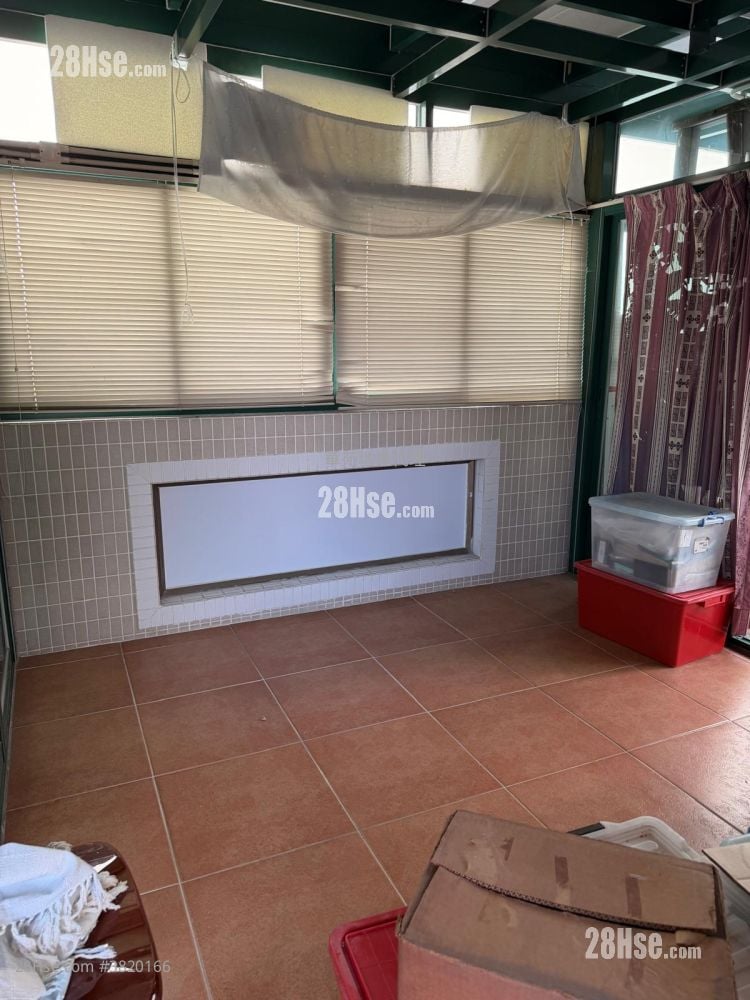 村屋 售盤 2 房 , 2 浴室 700 平方呎