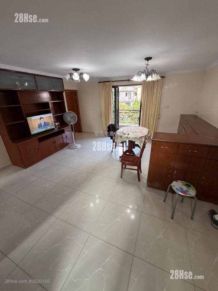 村屋 售盤 2 房 , 2 浴室 700 平方呎